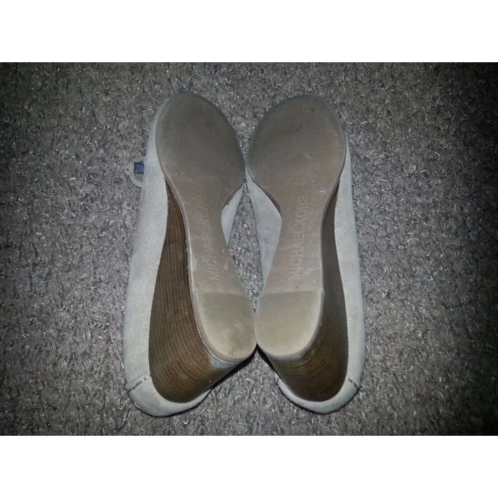 MICHAEL KORS-Beige Suede Moccasin Style Wedge Stacked Wood Heel-Sz7.5M-Excellent